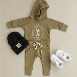 Mebie baby sweatshirt ski day